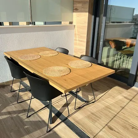 Claudia Luxury * Arenales del Sol