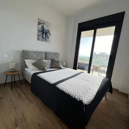 Claudia Luxury * Arenales del Sol