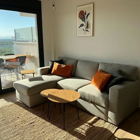 Claudia Luxury * Arenales del Sol